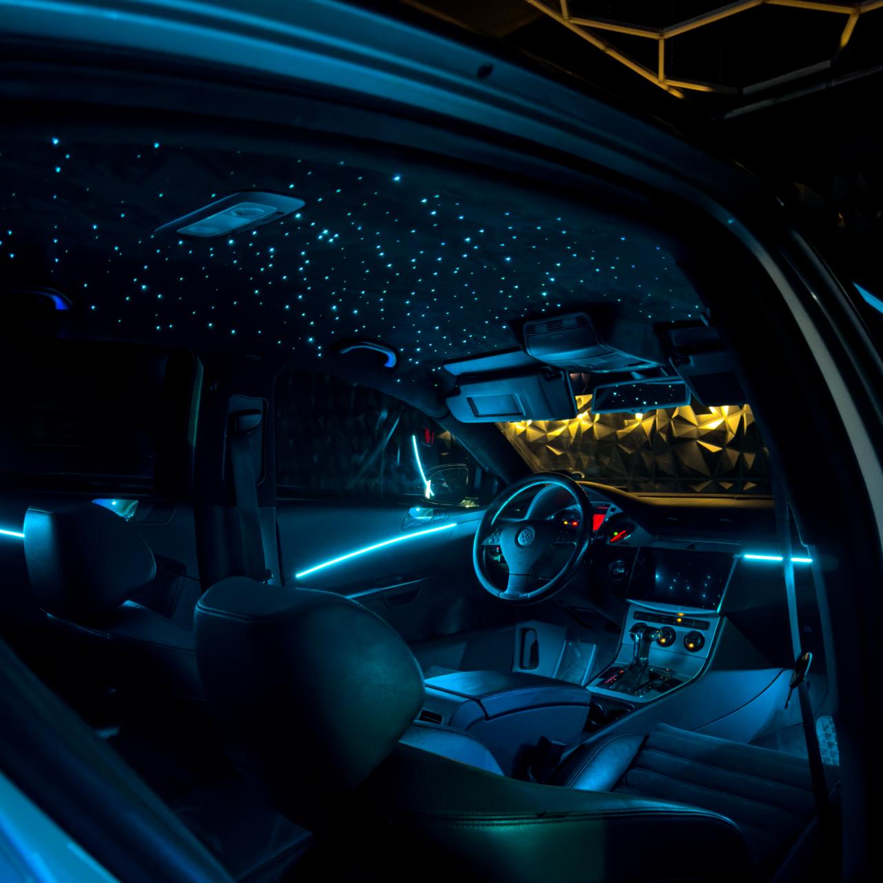 lumini ambientale turcoaz interior BMW București